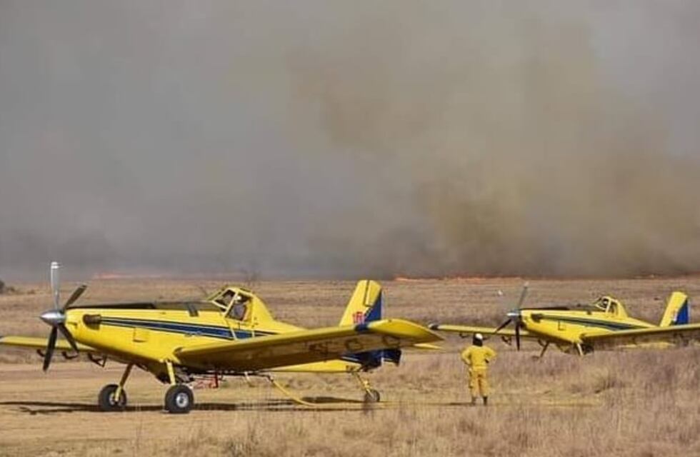 El incendio en las Sierras no da tregua y bomberos de Arroyito viajan para colaborar