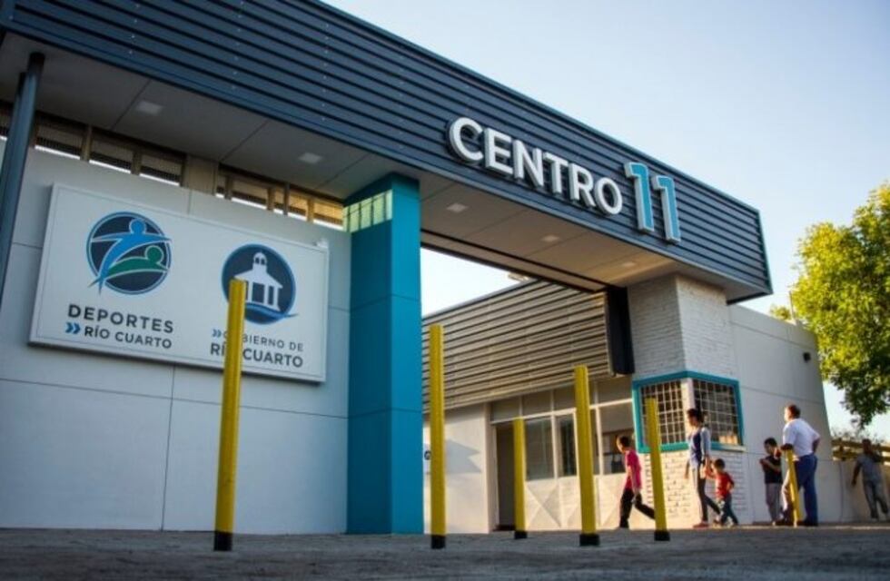 Río Cuarto: investigan la muerte de una mujer en un natatorio del Centro Deportivo 11