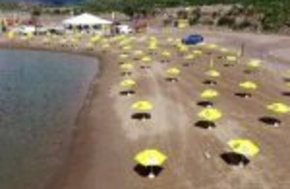 El fin de semana atrajo 8 mil visitantes a la "playa" del río Mendoza