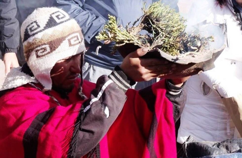 El Mercado Artesanal celebra a la Pachamama con un convite