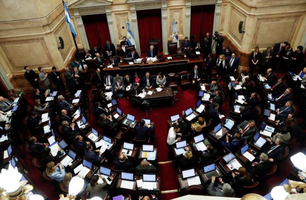Incidentes en el Senado: impidieron el ingreso de diputadas a favor del aborto legal