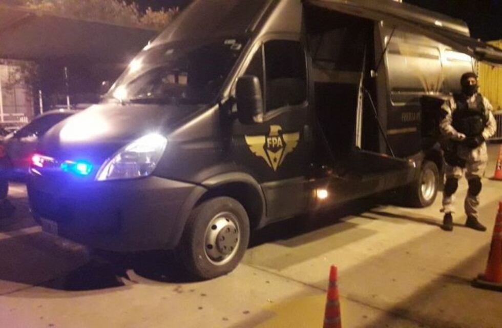 Un hombre internado en estado de intoxicación y seis detenidos en fiesta electrónica