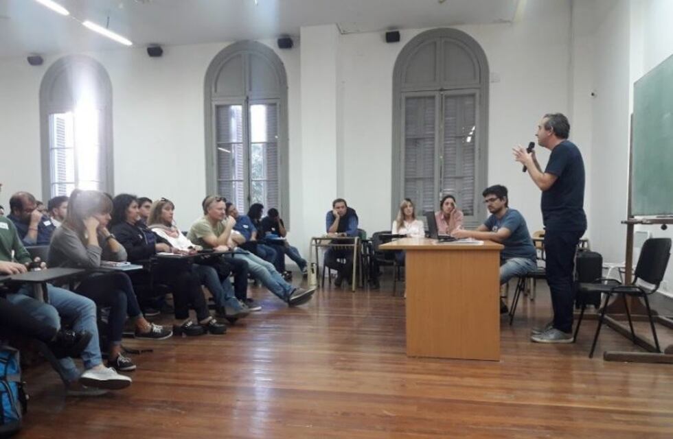 Docentes e investigadores de la UNR pararán por 72 horas la semana que viene