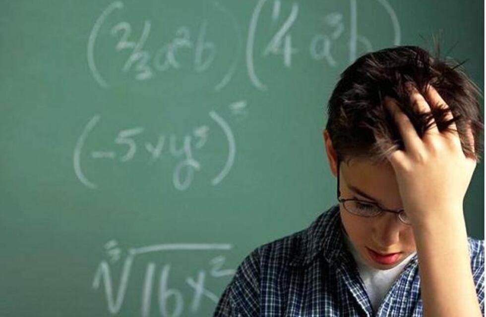 El bizarro video que un niño le hizo a sus padres para comunicarle que se llevó materias a febrero