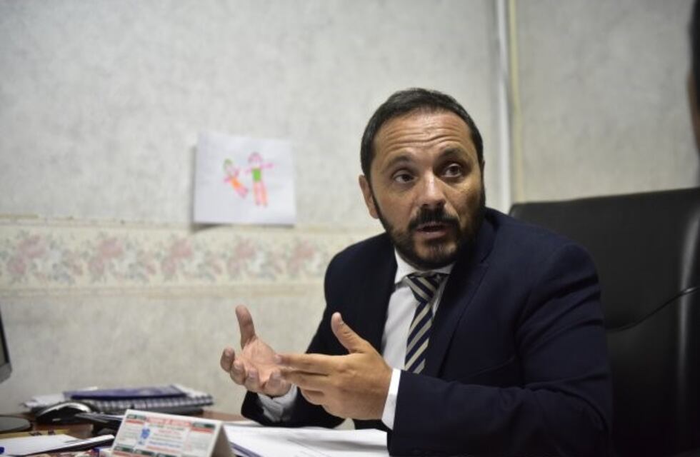 Suspenden sanciones a un fiscal por el fallo que le quita esa potestad a la Legislatura