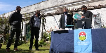 Apertura de sobres de licitación del Nuevo Polideportivo Gualeguaychú\nCrédito: MDG