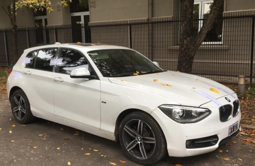 Balaceras en Pichincha: investigan si el BMW secuestrado es "mellizo"