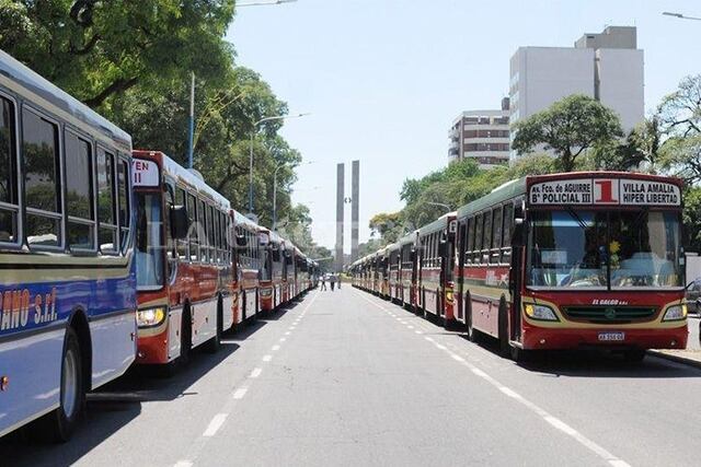 Tucumán: sigue el paro de colectivos en la provincia\u002E (Web)