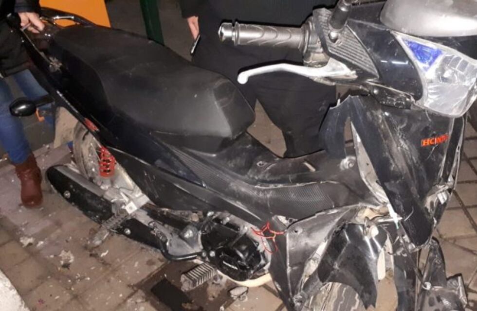 Detuvieron a un joven que chocó con una moto robada en un homicidio