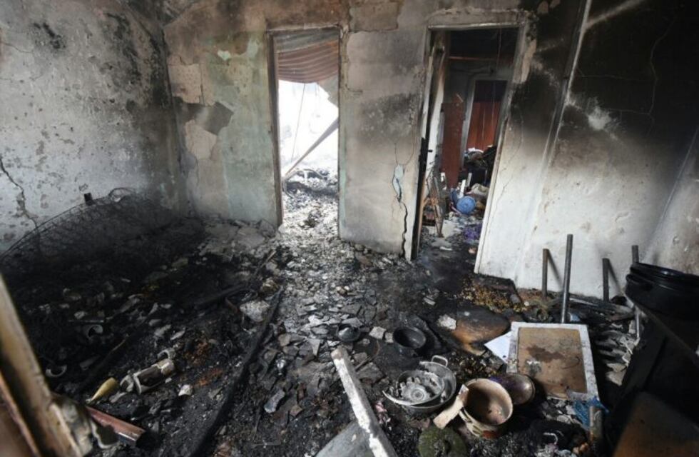 Mataron a un joven de 17 años y los vecinos fueron a quemarle la casa al supuesto homicida