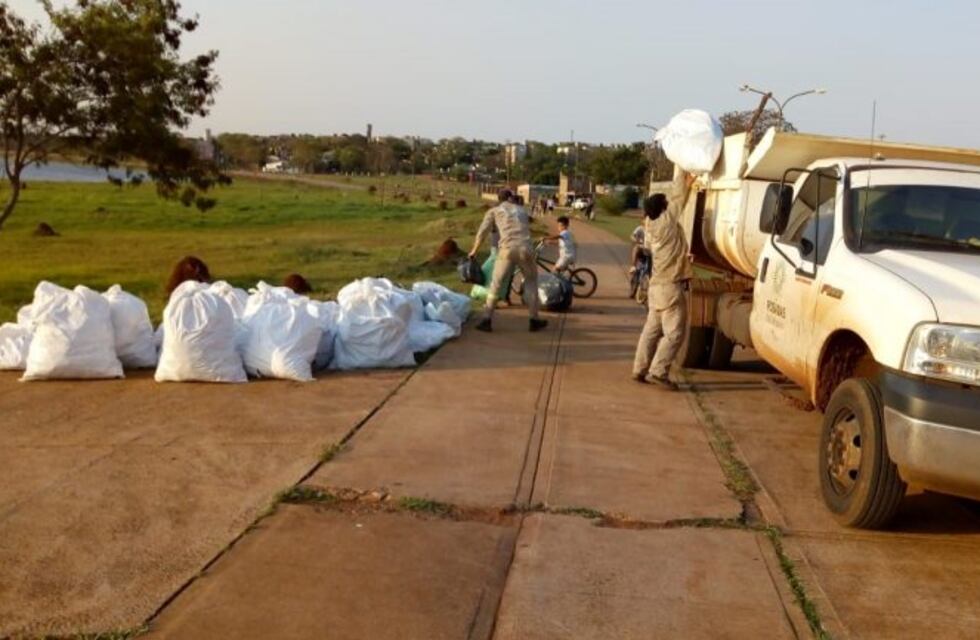 Recolectaron casi 1.000 kilos de residuos en el Acceso Oeste