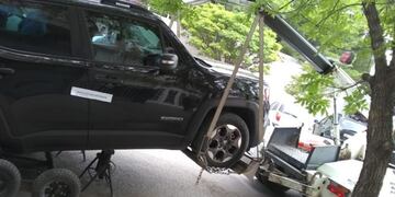 Conductor neuquino golpeó salvajemente a un inspector de tránsito y lo dejó inconsciente