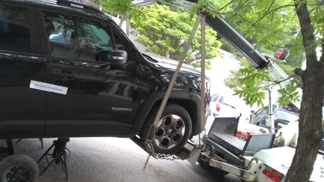 Conductor neuquino golpeó salvajemente  a un inspector de tránsito y lo dejó inconsciente