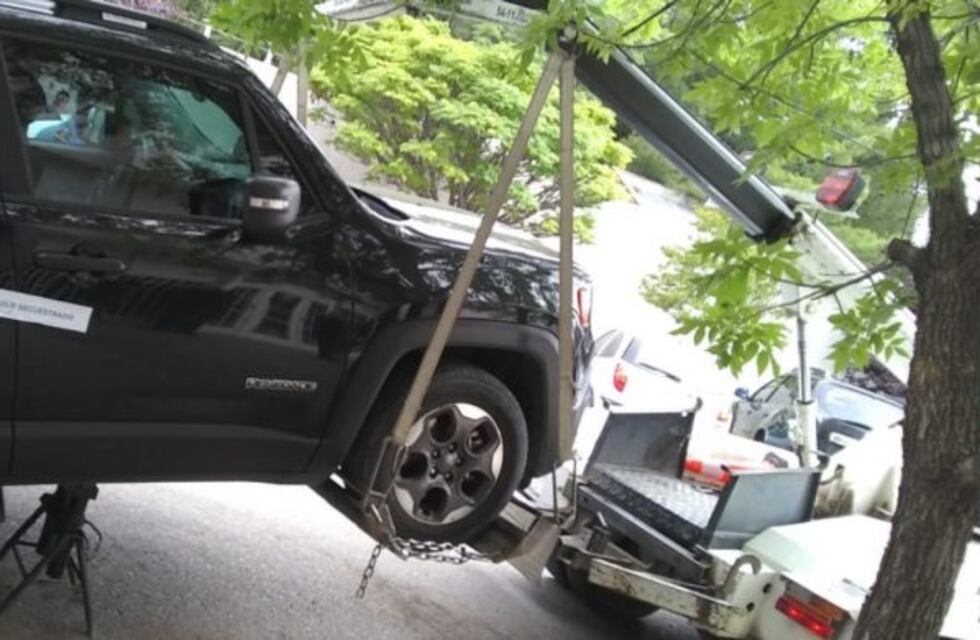 Conductor neuquino golpeó salvajemente a un inspector de tránsito y lo dejó inconsciente