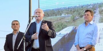 El mandatario inauguró la remodelación del bulevar Urquiza en San Lorenzo\u002E (Prensa Gobierno de Santa Fe)