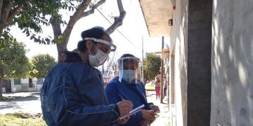 Equipos de salud y desarrollo social de la Municipalidad de Rosario realizaron un operativo de prevención en barrios de la zona sur\u002E (@munirosario)