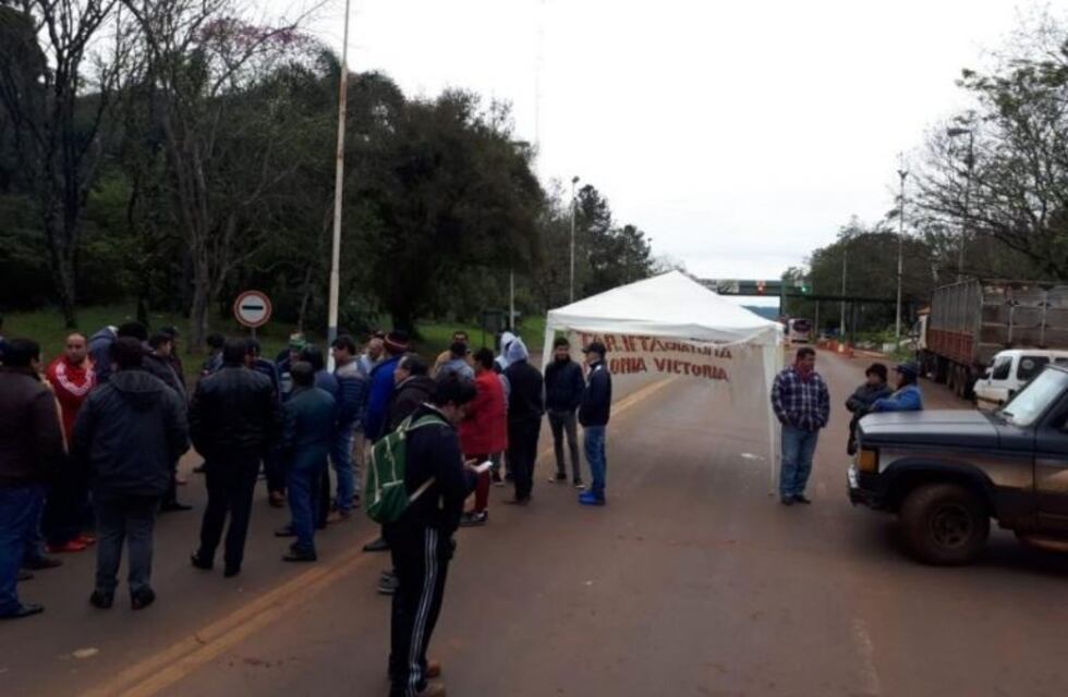 Vuelven a cortar el peaje de Colonia Victoria