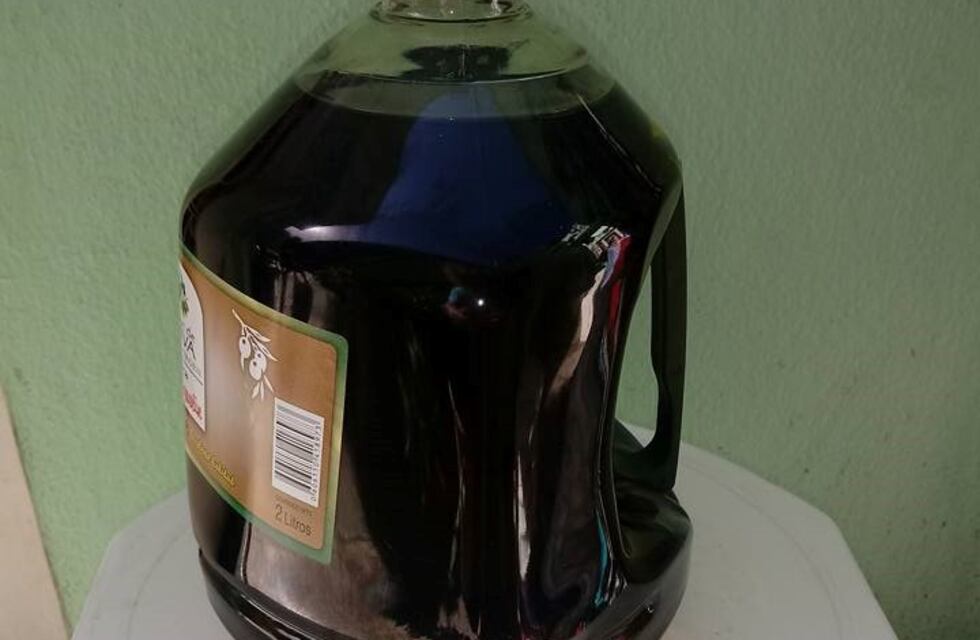 La Anmat prohibió la comercialización de un aceite de oliva extravirgen