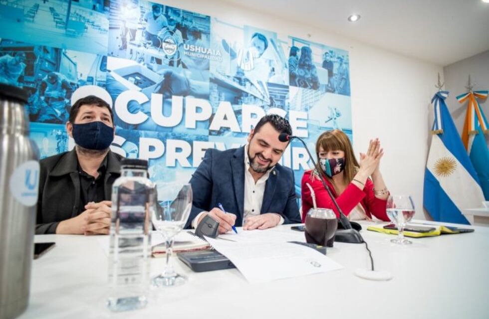 Vuoto incorporó al Convenio Municipal de Empleo, la licencia por violencia y la licencia compartida por nacimiento