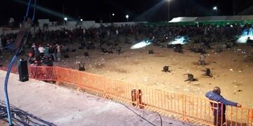 Escándalo en baile de la Mona en El Brete