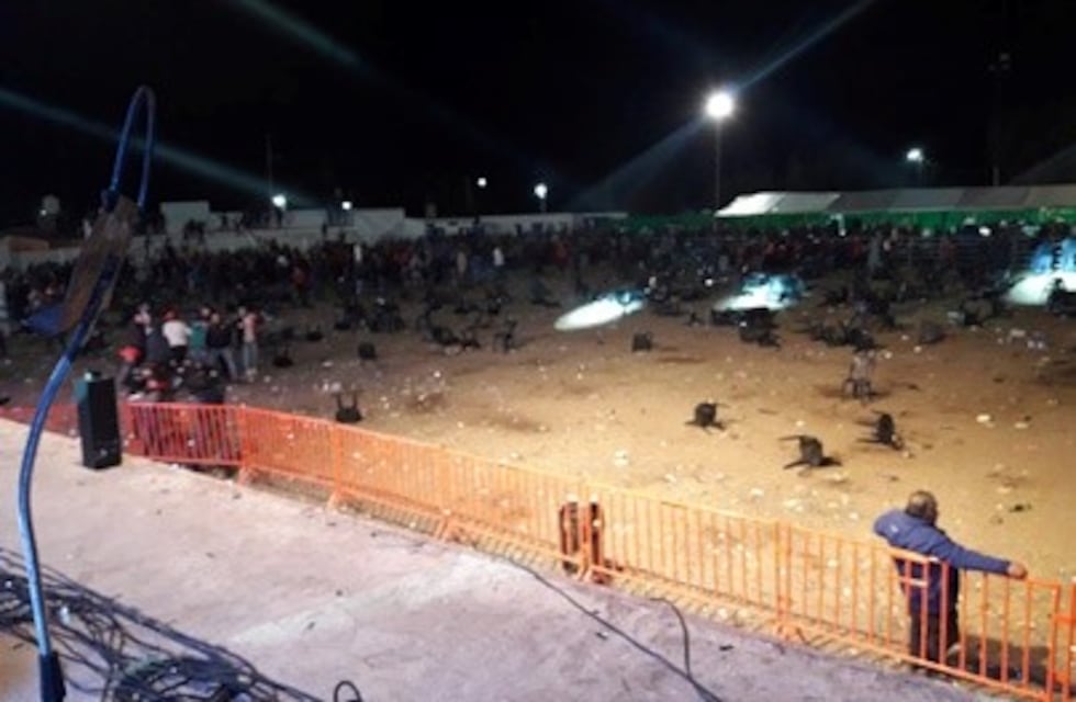 Escándalo en el baile de la Mona Jiménez, en El Brete