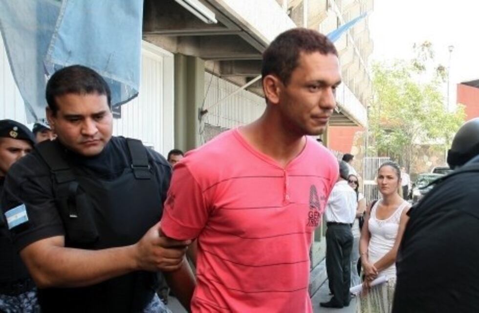 "Miguelón" tomó de rehén a un guardia en Almafuerte