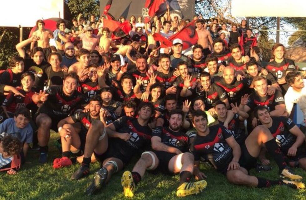 Athletic sigue puntero invicto en el Súper 8