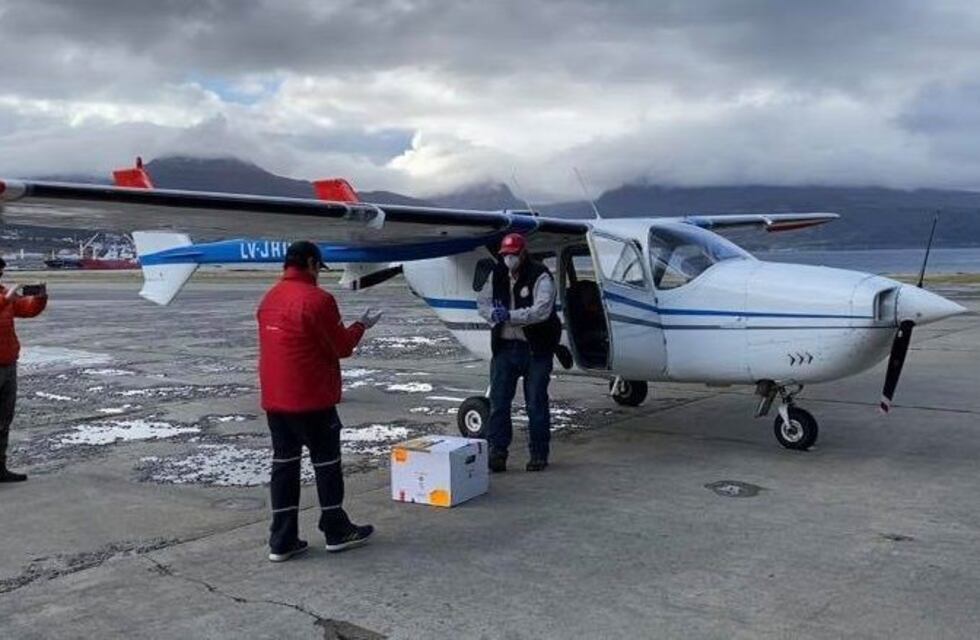 Un avión privado realizó  un vuelo humanitario de urgencia