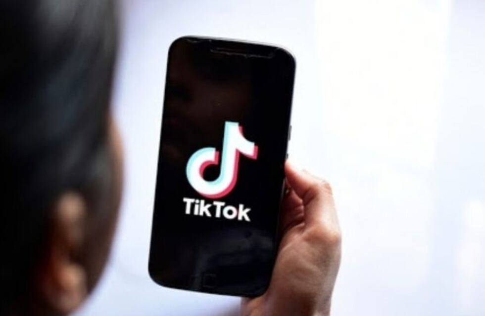 Una abuela y su nieta hicieron un divertido desafío y se volvieron virales en Tik Tok