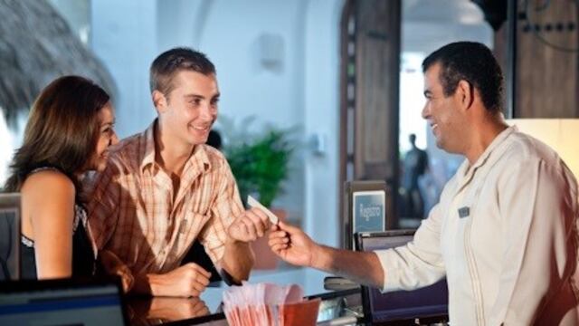 Durante los tres u00faltimos meses del au00f1o pasado, los rubros relacionados al turismo se vieron afectados por la remodelaciu00f3n del aeropuerto Francisco Gabrieli