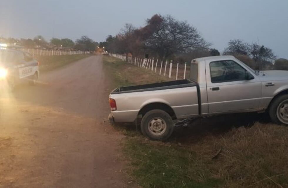 Balnearia: conducía una camioneta robada y chocó