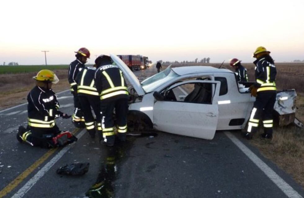 Vuelco con dos heridos graves en la Ruta 188 cerca de Adolfo Van Praet