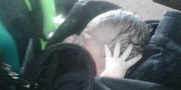 Posadas: una mujer dio a luz a su bebé en la Terminal de Transferencia de Quaranta