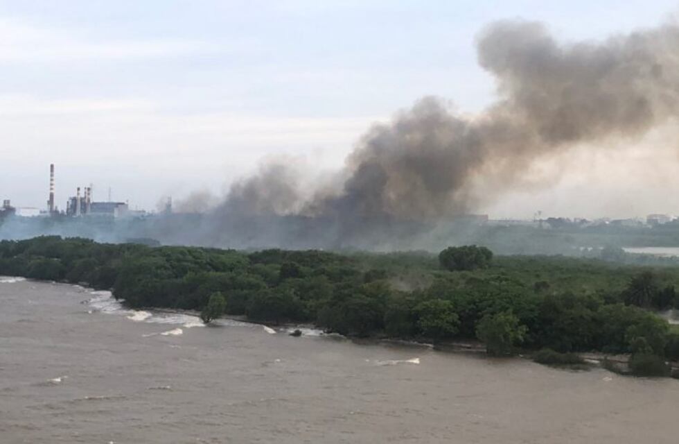 Lograron controlar el incendio en la Reserva Ecológica de la Costanera Sur
