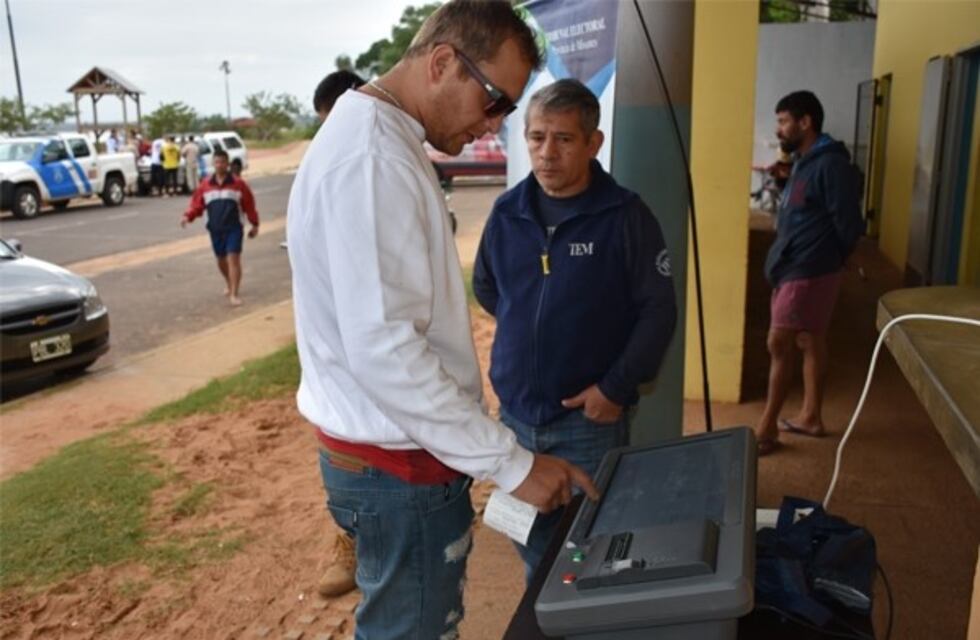 Candelaria aplica el VoCoMi, voto electrónico para 11.837 ciudadanos