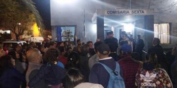 Tensión y reclamos de vecinos\nCrédito: máximaonline