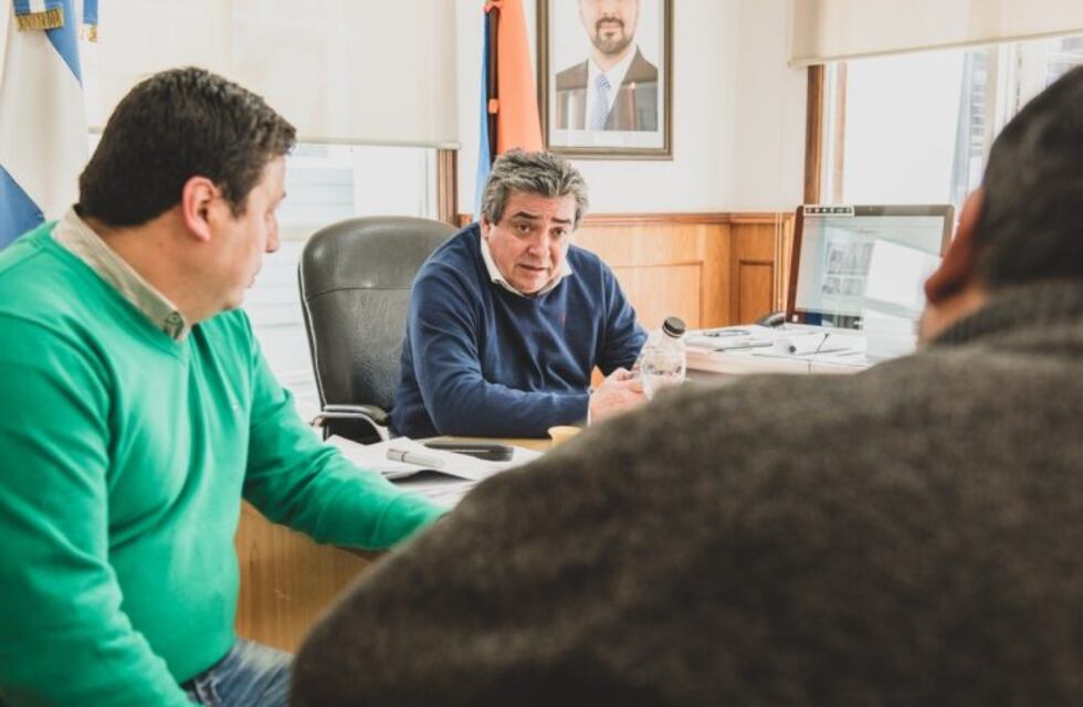 AMET presentó al Municipio la propuesta de un aro magnético para personas hipoacúsicas