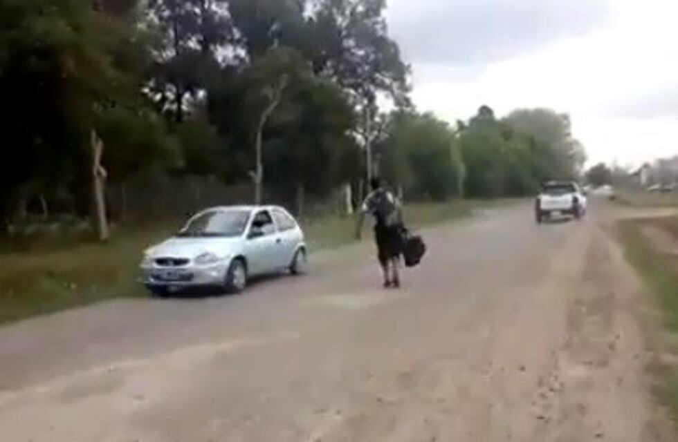 Sin crédito para llamar a la policía decidió filmar al ladrón que robó en la casa de su patrón