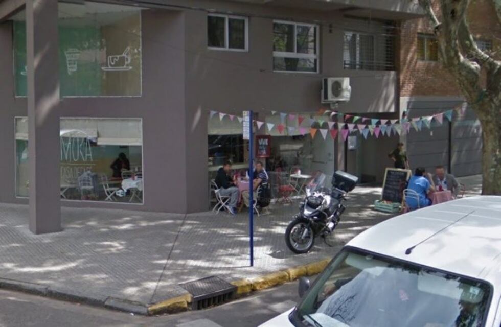 Vecinos retuvieron a golpes a un ladrón que huía de un bar del macrocentro