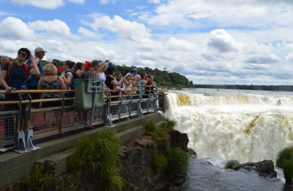 Casi 11.500 visitantes en las Cataratas del Iguazú