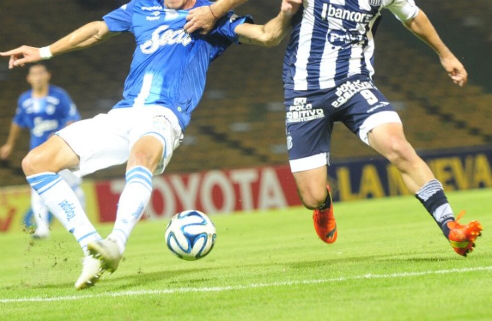 Día, hora y árbitros para Talleres y Belgrano en Primera División