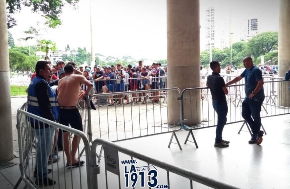 Venden 500 entradas más para los hinchas de Talleres en San Pablo