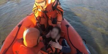 Prefectura Naval rescata a una adolescente que saltó por el puente General Mosconi (web)