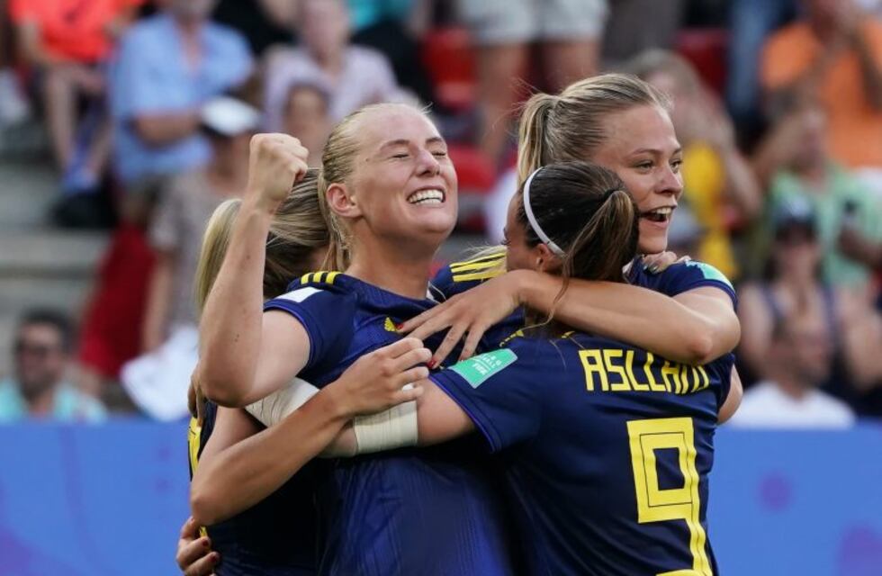 Suecia sorprendió al derrotar 2-1 en cuartos del Mundial Femenino a la campeona olímpica Alemania
