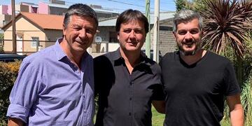 Marcos Peña junto a Gustavo Menna y el intendente de Rada Tally\u002E