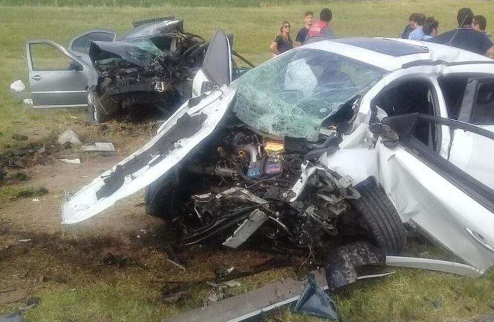Choque fatal en ruta 8: dos personas siguen en estado crítico