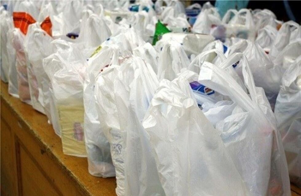 Dos personas vendían bolsones de alimentos entregados por la Municipalidad