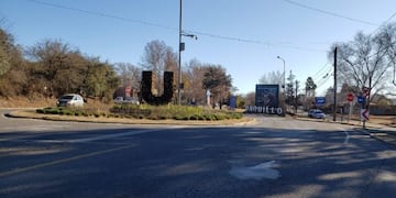 Ingreso a Unquillo, Sierras Chicas, Córdoba