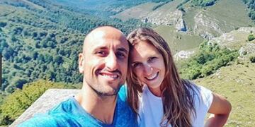 Manu Ginóbili y su mujer\u002E