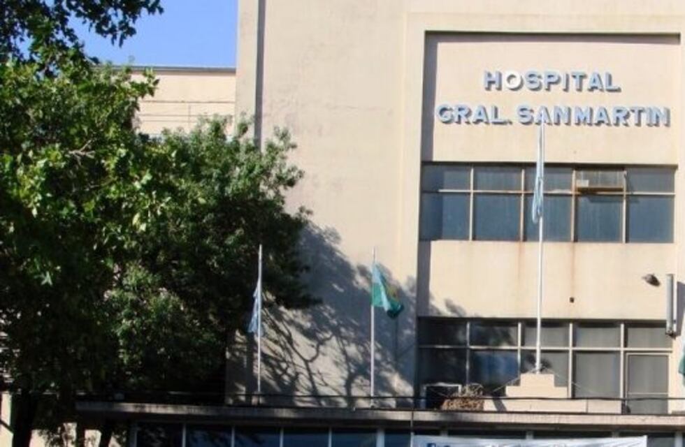 Dos ladrones le cortaron el cuello a un taxista y le robaron la recaudación